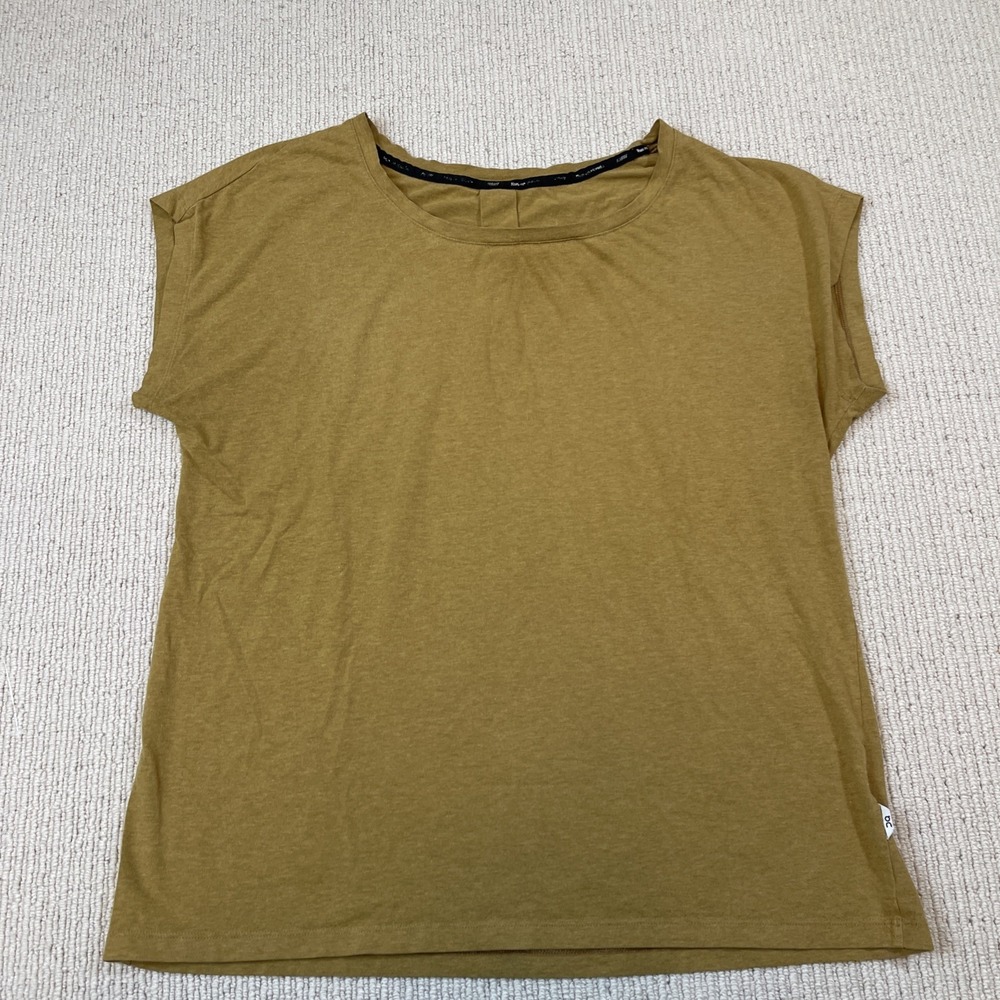 ON Running Women's XL Short Sleeve  Top Stretch